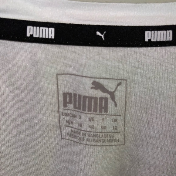 ⭐️PUMA Flowy work out top - Picture 3 of 3